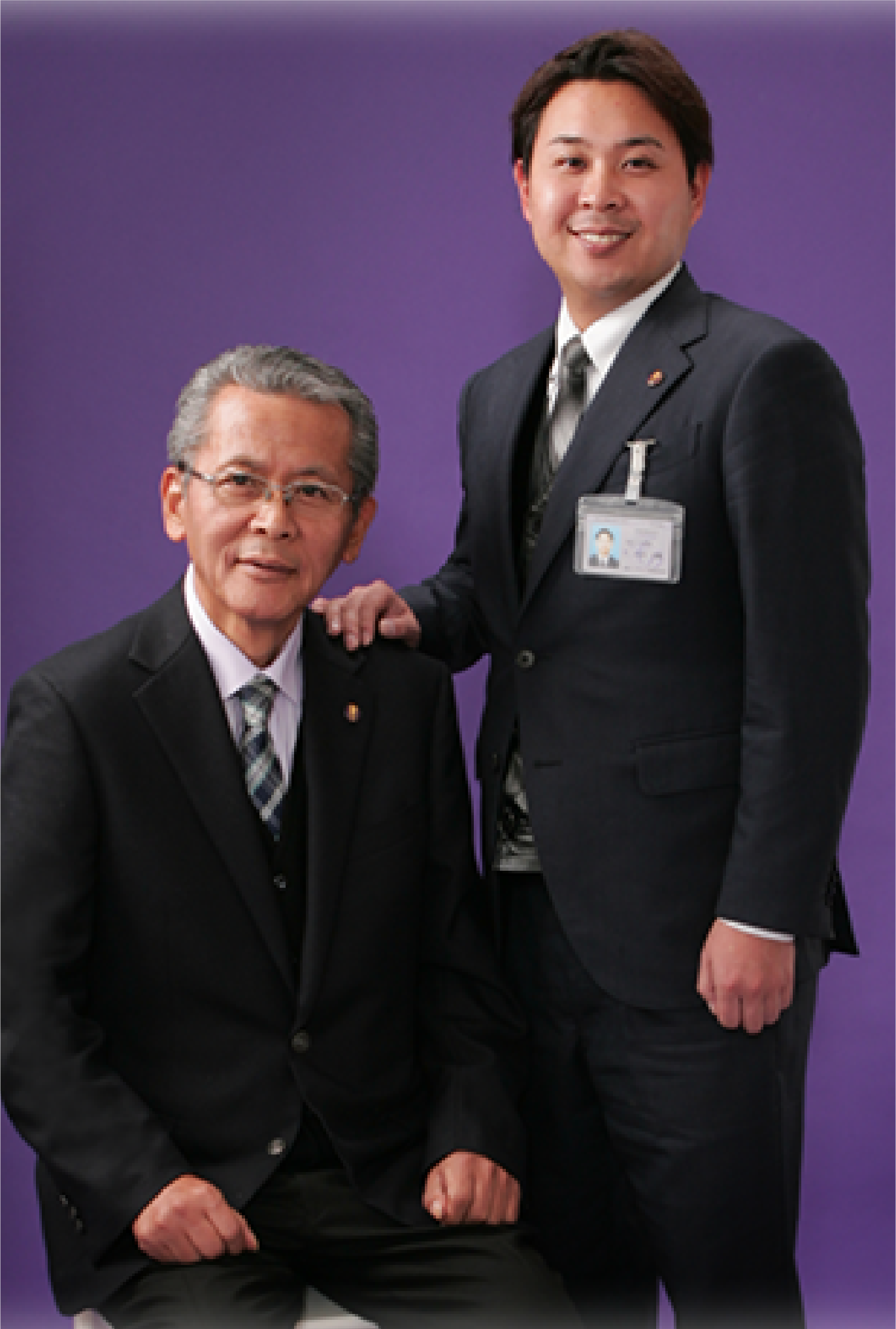 代表と前代表との写真